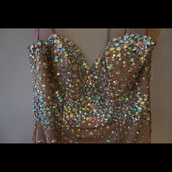 Prom Dress - Picture 3 of 8